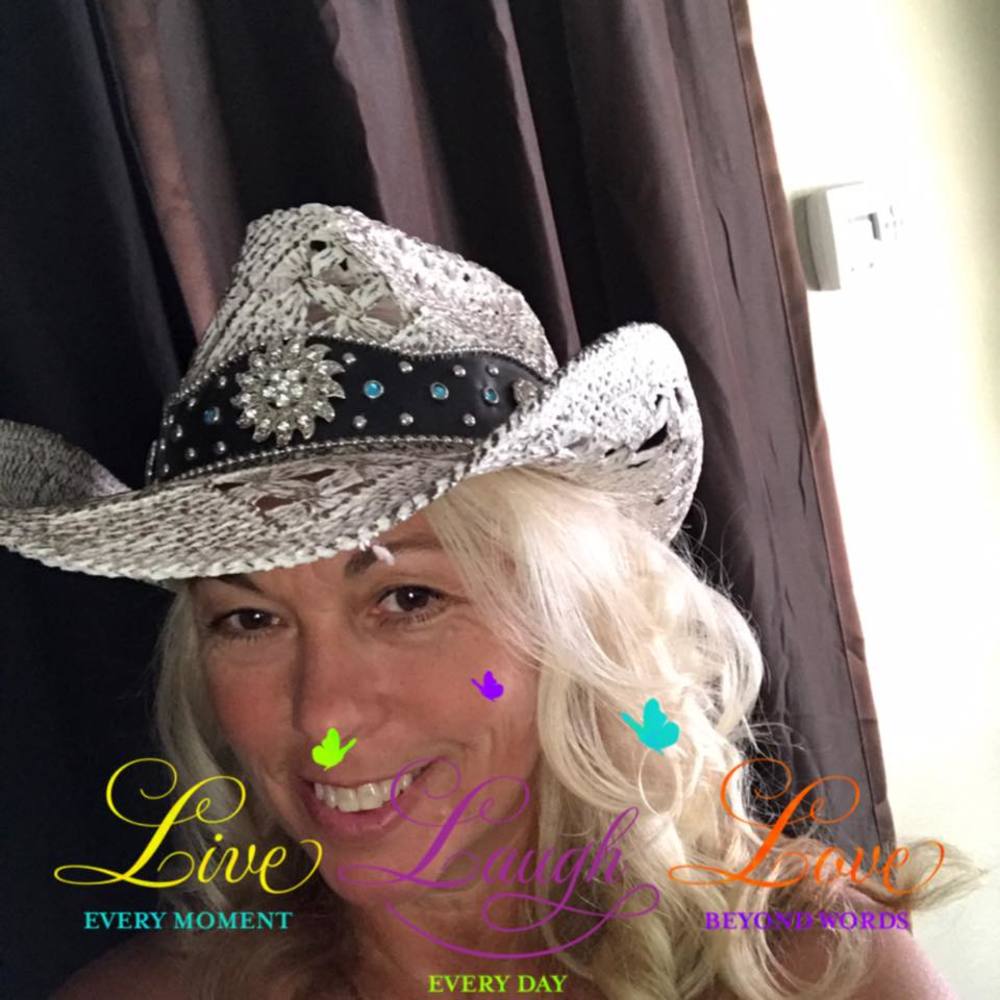 Meet your Posher, Denise